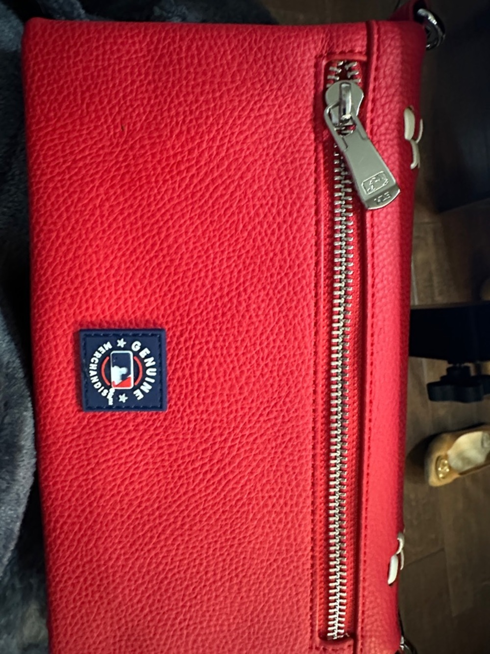 Red Embroidered Crossbody Bag Texas Rangers - Picture 5 of 6